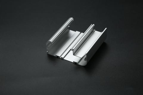 不同牌號(hào)的鋁合金型材有不同用途 不同牌號(hào)的鋁合金型材有不同用途